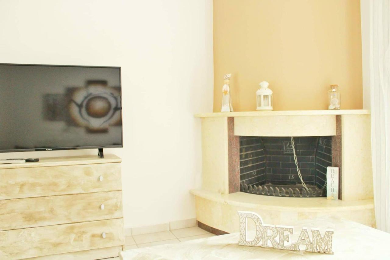 Nikogroup Noulis Apartman Políhrono Kültér fotó